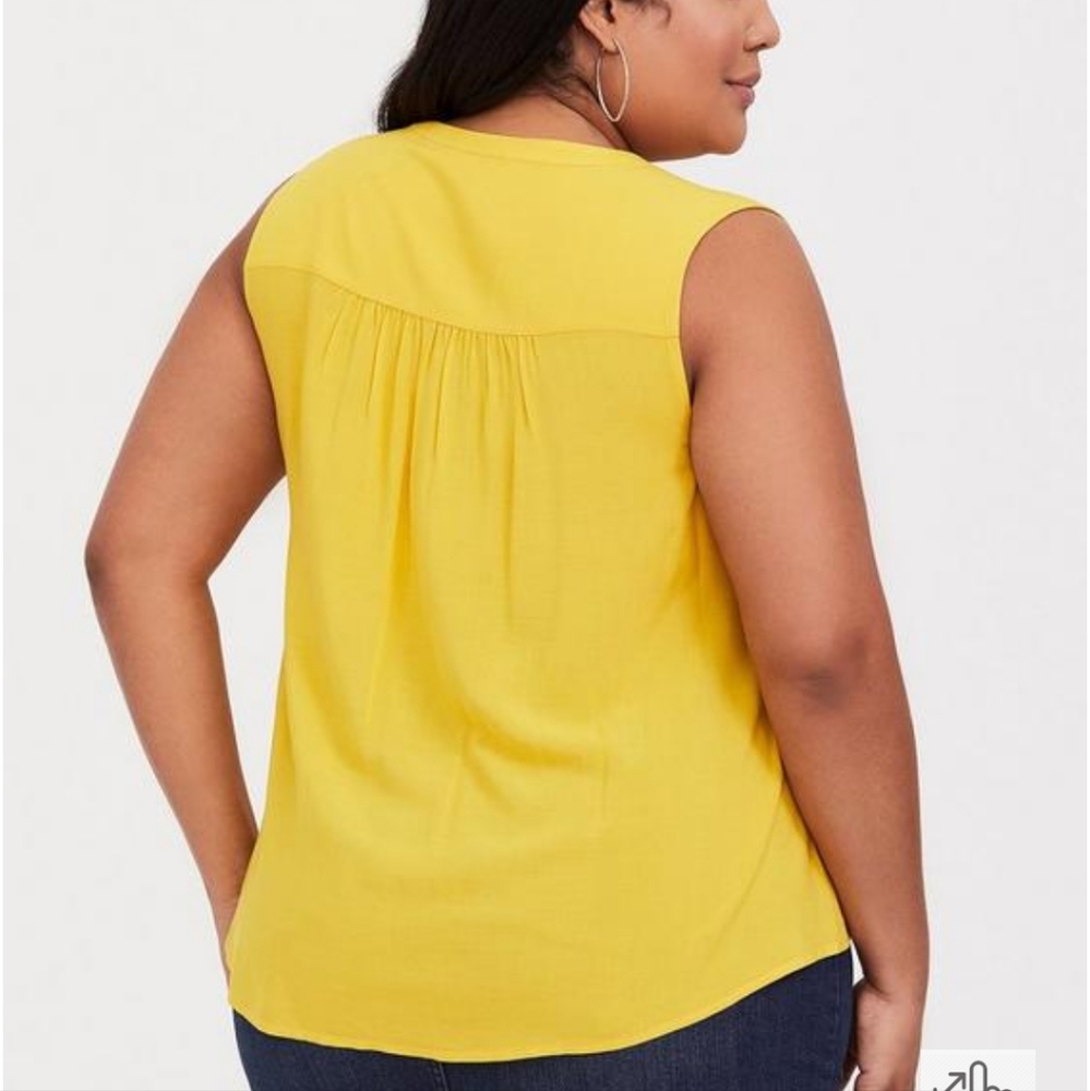 Torrid top - Picture 2 of 6